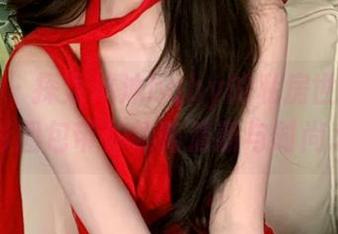秀人网 – 探索沐沐baby的私房世界：白衬衫图包带你领略清新与时尚.txt