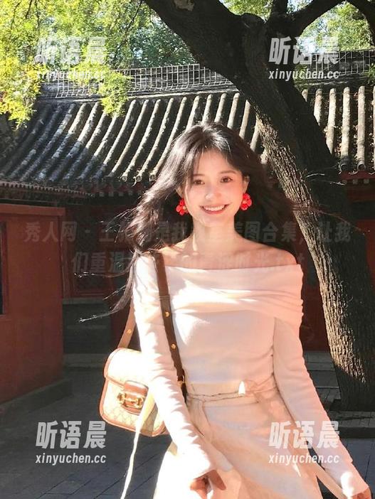 秀人网-王雅姗是我 秀人网 - 王雅姗是我教室美图合集,让我们重温那些年的青涩时光.txt