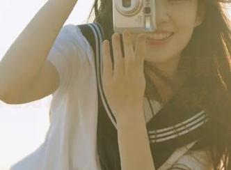 秀人网 – 在筱慧icon的温柔写真图册中，领略她充满情感的艺术表达.txt