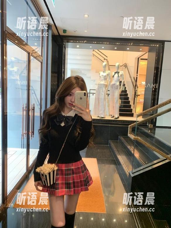 秀人网 - 走近美七Mia的日常，高清图集展现她独特的生活美学与风格.txt
