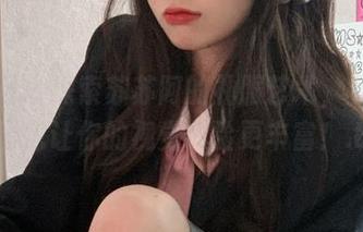 秀人网 – 探索苏苏阿的礼服艺术，免费下载图包让你的视觉体验更丰富！.txt
