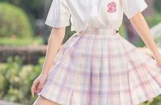 紧急企划 – 最新奶昔分享：学生妹写真中每一张图片都流露出青春的独特韵味！.txt