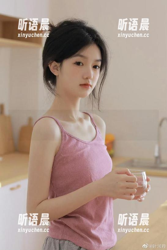 紧急企划浪漫私拍黑丝合集：记录那些不可思议的美丽时光！.txt
