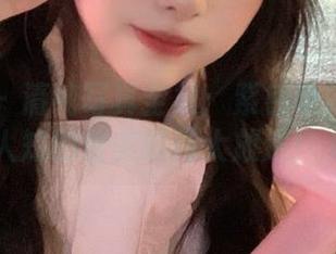 微密圈 – 清纯写真全集：紫色哒豚豚的不为人知的甜美瞬间大放送！.txt