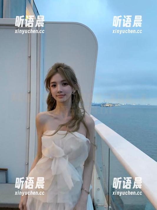 美媛馆 - 解锁唐琪儿复出第二套图包，丰富资源任你下载.txt