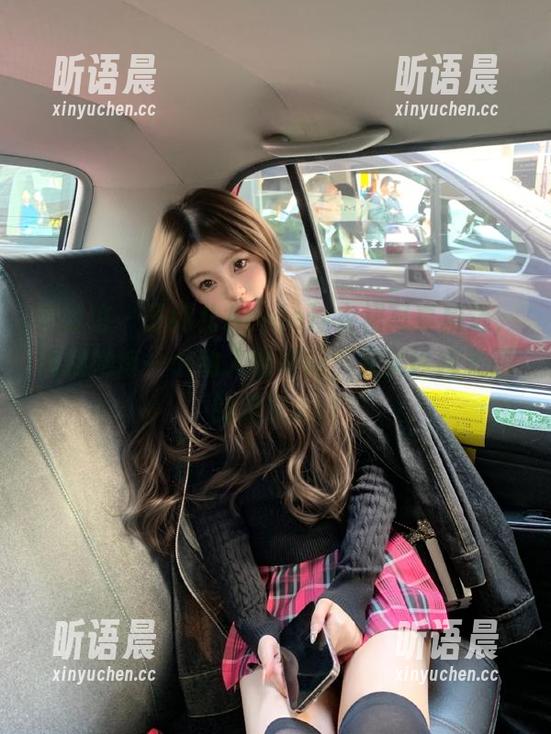 美媛馆 - 子纯儿Annie连衣裙写真精选，捕捉她每一个动人的瞬间，完美诠释美丽的定义.txt