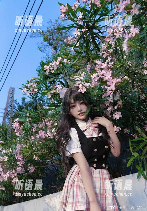 芊川一笑MNK和服私房原图，穿越时光的美丽瞬间不容错过！.txt