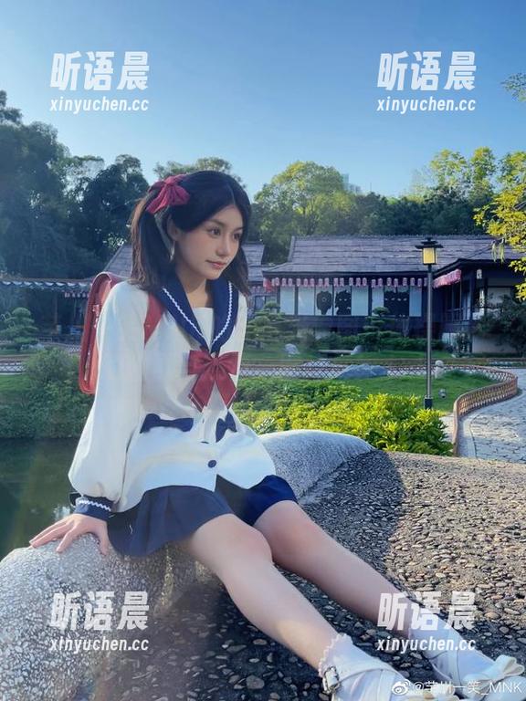 芊川一笑MNK 芊川一笑MNK的无圣光原图:体操服下的幽默与热情一网打尽!.txt
