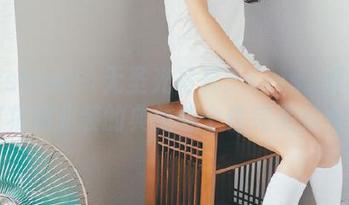 花漾show – 无圣光写真：Cris_卓娅祺如何将职业装的典雅与个性完美结合.txt