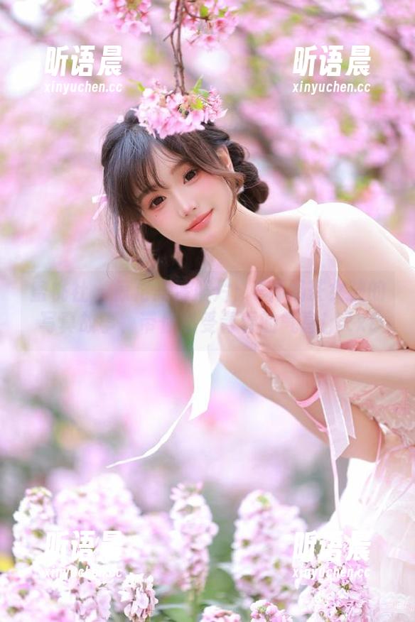 蜜桃社 - 惊艳高清照片：E杯奶茶女孩的写真故事，带你感受青春的气息！.txt