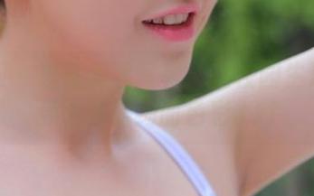 袜啵啵 – 瑶瑶美图写真：在校园生活中感受青春的绚丽色彩.txt