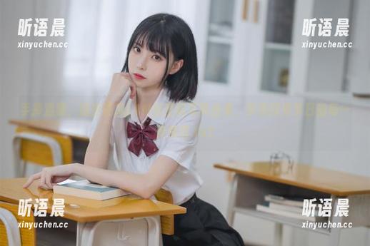 手捧温暖，感受许岚LAN的圣诞写真合集，带你探索节日的每一份惊喜.txt