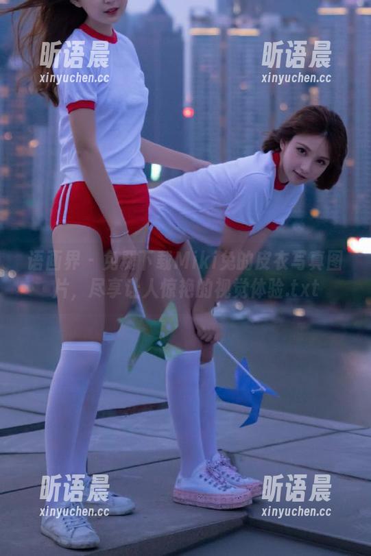 语画界 - 免费下载Miki兔的皮衣写真图片，尽享让人惊艳的视觉体验.txt