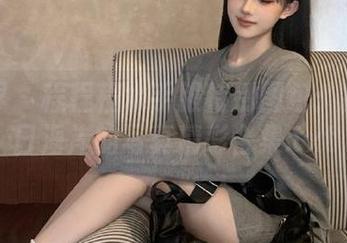 语画界 – 程程程水手服特别图包：探索夏日海岸的写真精彩合集.txt