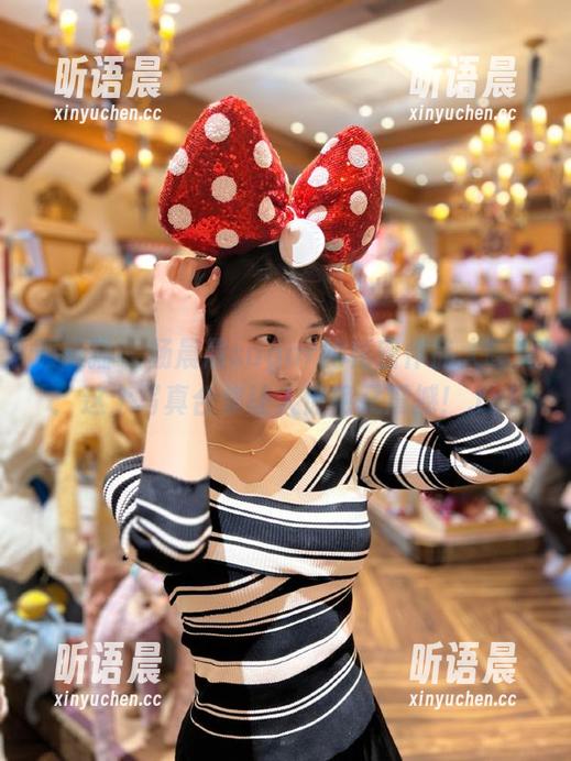 轰趴猫-杨晨晨sugar 轰趴猫 - 杨晨晨sugar的秘密作品大曝光:这个写真合集让人惊艳又震撼!.txt