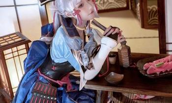 阿包也是兔娘花园泳装美照原图合集：在花海中寻找夏日的绝妙风情.txt