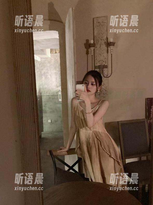 青豆客 - 绝美乔恩夕死库水高清摄影资源，释放青春气息与光鲜亮丽！.txt