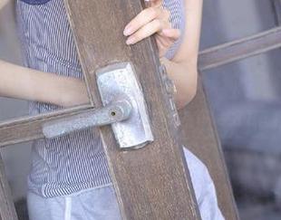 青豆客 – 温心怡盛情推荐！独家棉袜写真作品，网盘链接让你轻松获取！.txt