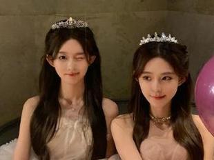 青豆客 – 一次性打包陈嘉嘉Tiffany的自拍作品：绝美原图图包等你来拿.txt