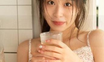 青豆客 – 泳装魅力无限，黄歆苑chobits的原图精选让你心动不已！.txt