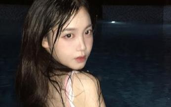福利来袭，风之领域稚嫩的黑网袜原图重磅上线！.txt