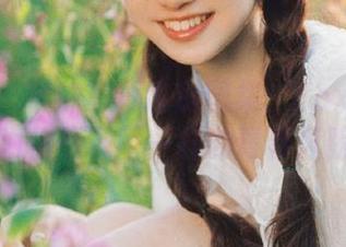 魅妍社 – 学妹写真私房图集：FoxYini孟狐狸为你呈现不一样的青春风貌.txt