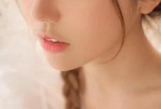 魅妍社 – 探索杨晨晨sugar天使主题的精选写真，感受她多姿多彩的一面.txt