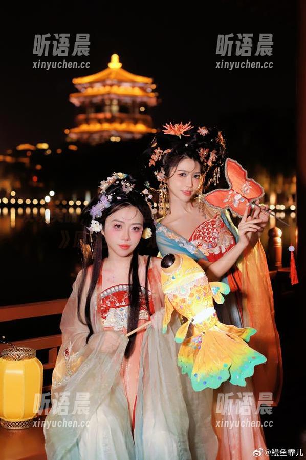 发现美丽，珍藏鳗鱼霏儿《碧蓝航线校服》原图全集，难以抗拒！.txt